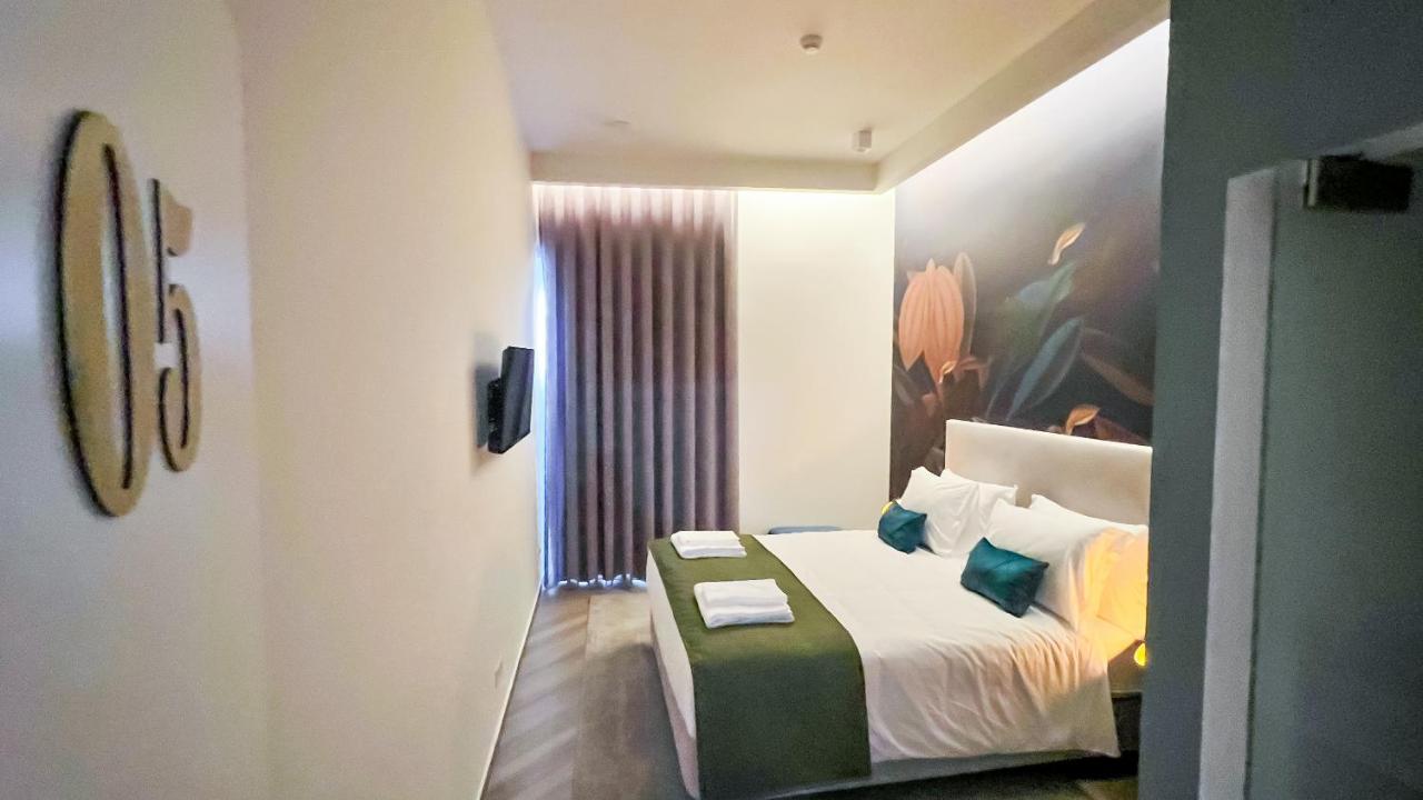 Guest House Jacaranda ฟารู ภายนอก รูปภาพ