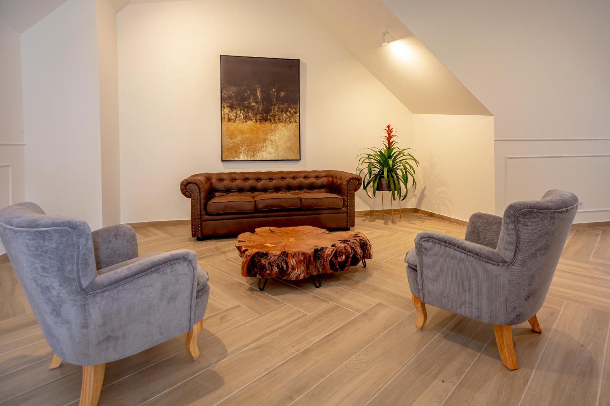 Guest House Jacaranda ฟารู ภายนอก รูปภาพ